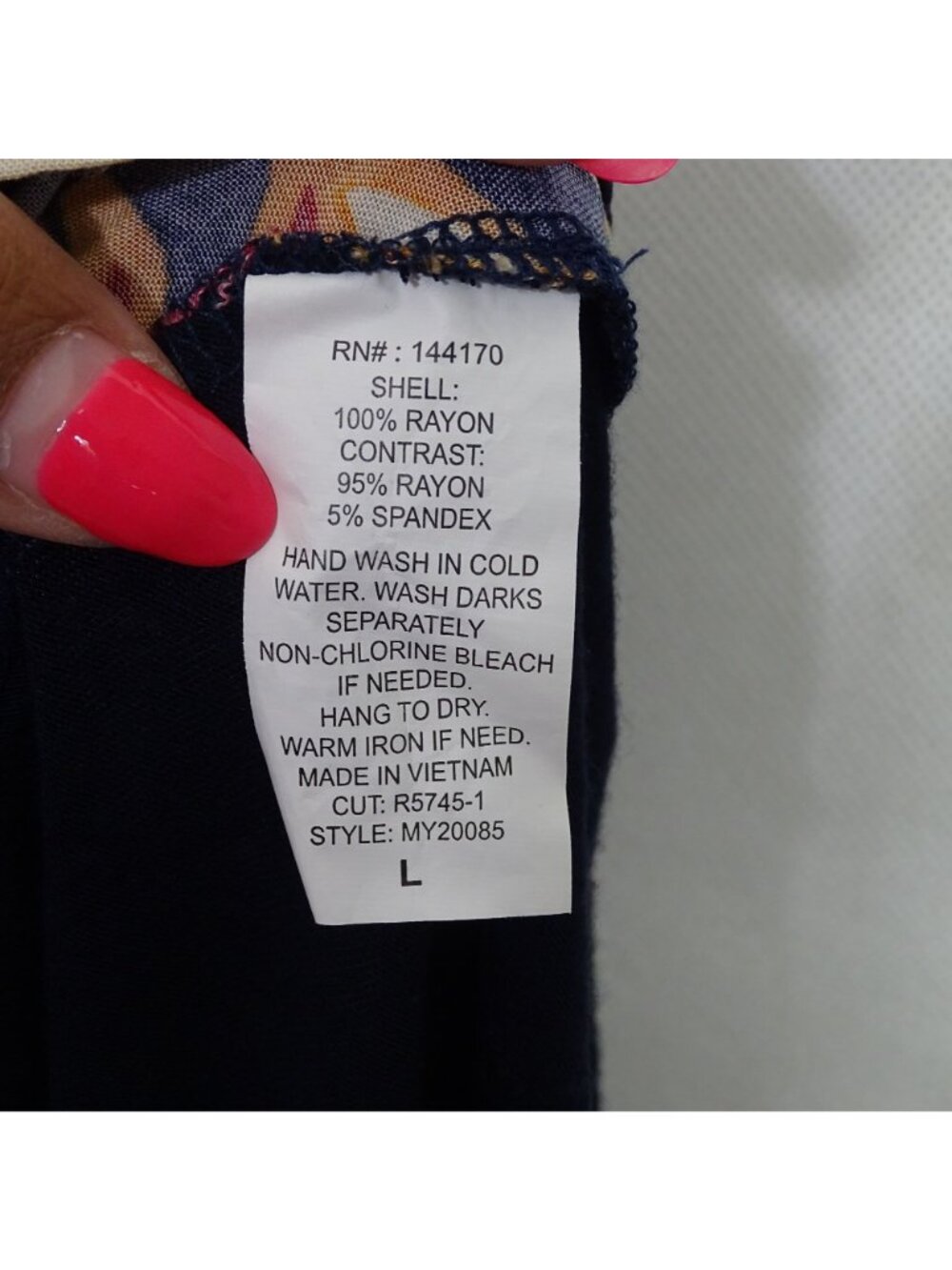 Lavish Blue Multicolor Leaf Print Top Women Size L Crisscross Back Detail - Picture 6 of 6